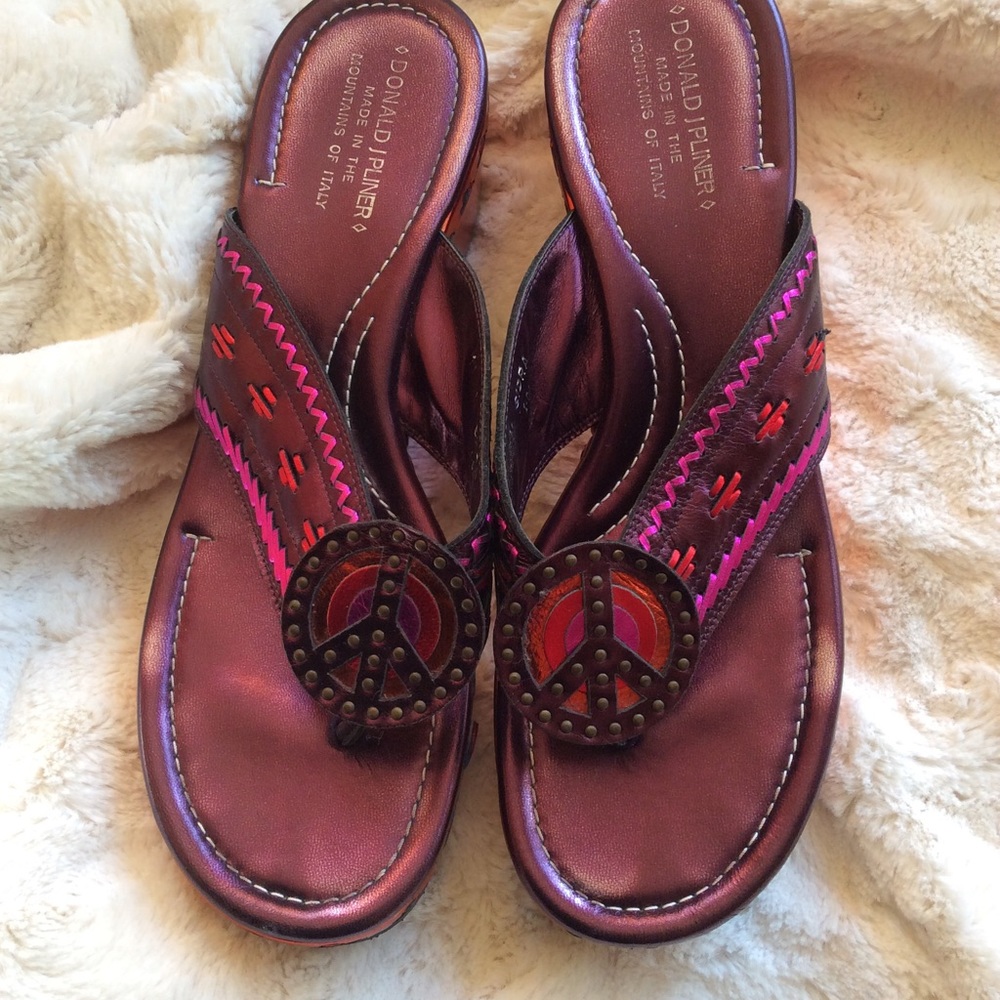Donald J Pliner Sandals